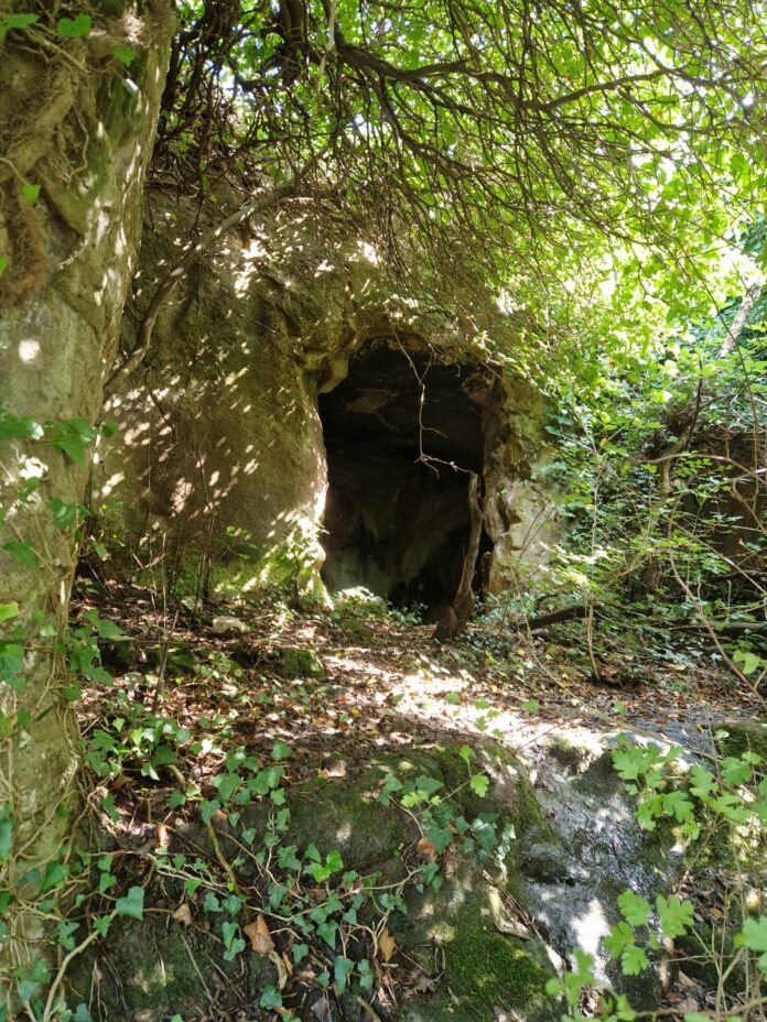 Tomba rupestre dei Quarti della Valle.